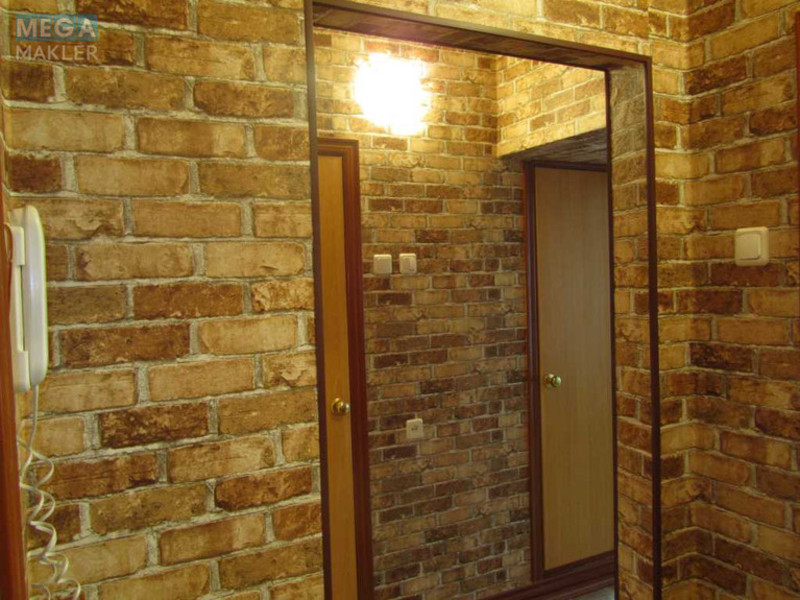 Оренда 1 кімнатної квартири, <a class="location-link" href="/kiev/" title="Недвижимость Київ">Київ</a>, <a class="location-link" href="/kiev/darnickij/" title="Недвижимость Дарницький район">Дарницький р-н</a>, Сортировочная ул., 2 (изображение 1)