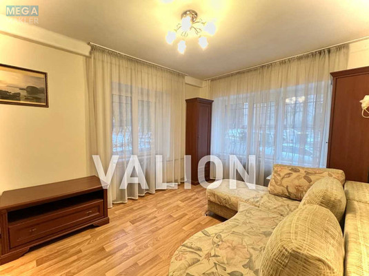 Продаж 2 кімнатної квартири (44/28/7,8), 1 пов. 5 пов. будинку, <a class="location-link" href="/kiev/" title="Недвижимость Київ">Київ</a>, <a class="location-link" href="/kiev/goloseevskij/" title="Недвижимость Голосіївський район">Голосіївський р-н</a>, Пироговский шлях ул., 44 (изображение 1)