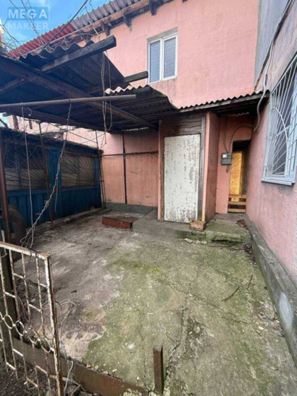 Продаж 4 кімнатної квартири (150/80/20), 1 пов. 2 пов. будинку, <a class="location-link" href="/odessa/" title="Недвижимость Одеса">Одеса</a>, <a class="location-link" href="/odessa/malinovskij/" title="Недвижимость Малиновський район">Малиновський р-н</a>, Моторная (изображение 1)