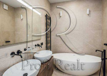 Продаж 3 кімнатної квартири (115/52/42), 9 пов. 10 пов. будинку