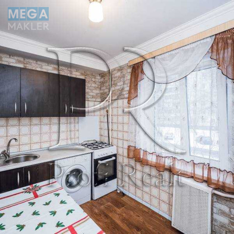 Продаж 2 кімнатної квартири (47/30/7), 2 пов. 5 пов. будинку, <a class="location-link" href="/kiev/" title="Недвижимость Київ">Київ</a>, <a class="location-link" href="/kiev/dneprovskij/" title="Недвижимость Дніпровський район">Дніпровський р-н</a>, Сєрова Валентина вулиця, 36 (изображение 1)