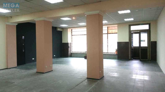 Оренда комерційної нерухомості, 145&nbsp;кв.м, под магазин, <a class="location-link" href="/kiev/" title="Недвижимость Київ">Київ</a>, <a class="location-link" href="/kiev/dneprovskij/" title="Недвижимость Дніпровський район">Дніпровський р-н</a>, Юрія Гагаріна просп., 9 (изображение 1)