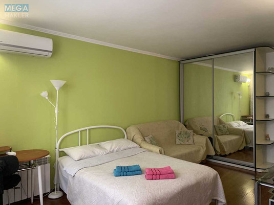 Оренда 1 кімнатної квартири, <a class="location-link" href="/kiev/" title="Недвижимость Київ">Київ</a>, <a class="location-link" href="/kiev/podolskij/" title="Недвижимость Подільський район">Подільський р-н</a>, Сковороди вул., 3 (изображение 1)