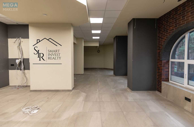 Продаж комерційної нерухомості, 145&nbsp;кв.м, под офис, <a class="location-link" href="/kiev/" title="Недвижимость Київ">Київ</a>, <a class="location-link" href="/kiev/desnyanskij/" title="Недвижимость Деснянський район">Деснянський р-н</a>, Радистів вул., 14 (изображение 1)
