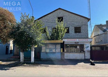 Продаж дома, 2&nbsp;поверху, 886,50&nbsp;кв.м, 10&nbsp;кімнат, ділянка 3,35&nbsp;сотки