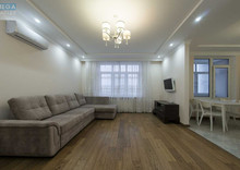 Продаж 3 кімнатної квартири (95/60/16), 16 пов. 17 пов. будинку