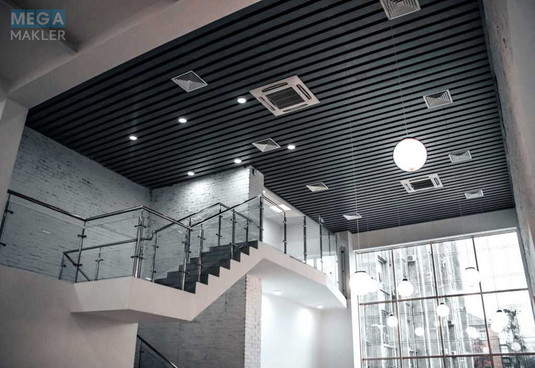 Оренда комерційної нерухомості, 225&nbsp;кв.м, под офис, <a class="location-link" href="/kiev/" title="Недвижимость Київ">Київ</a>, <a class="location-link" href="/kiev/dneprovskij/" title="Недвижимость Дніпровський район">Дніпровський р-н</a>, Евгения Сверстюка ул., 11б (изображение 1)