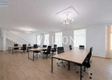 Продаж 5 кімнатної квартири (275/91/31), 4 пов. 4 пов. будинку