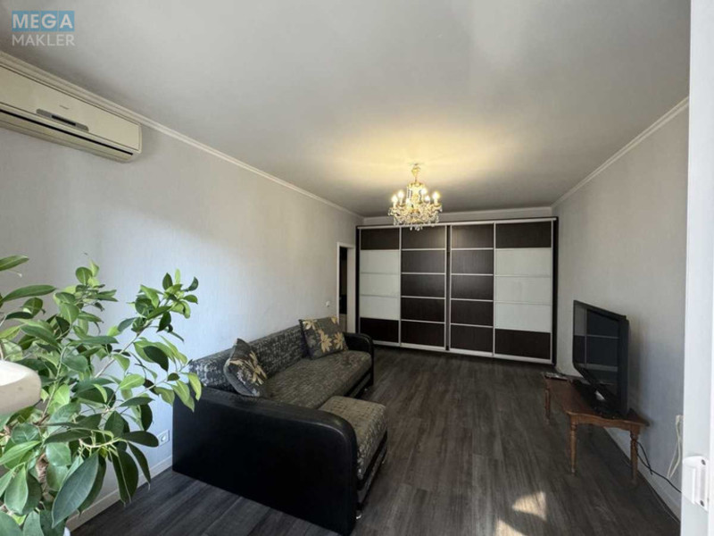 Оренда 2 кімнатної квартири, <a class="location-link" href="/kiev/" title="Недвижимость Київ">Київ</a>, <a class="location-link" href="/kiev/darnickij/" title="Недвижимость Дарницький район">Дарницький р-н</a>, Княжий Затон ул., 12 (изображение 1)