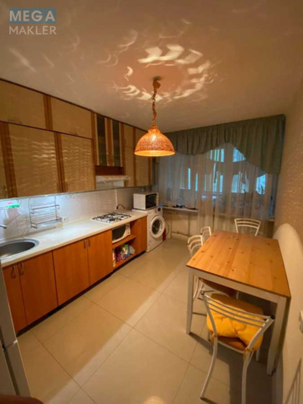 Оренда 1 кімнатної квартири, <a class="location-link" href="/kiev/" title="Недвижимость Київ">Київ</a>, <a class="location-link" href="/kiev/shevchenkovskij/" title="Недвижимость Шевченківський район">Шевченківський р-н</a>, Николая Мурашко ул., 5 (изображение 1)