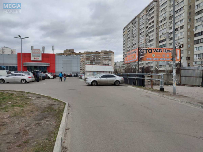 Оренда комерційної нерухомості, 300&nbsp;кв.м, <a class="location-link" href="/kiev/" title="Недвижимость Київ">Київ</a>, <a class="location-link" href="/kiev/desnyanskij/" title="Недвижимость Деснянський район">Деснянський р-н</a>, Будищанська вул. (изображение 1)