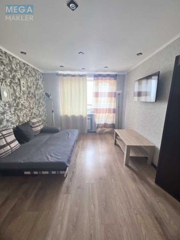 Оренда 2 кімнатної квартири, <a class="location-link" href="/odessa/" title="Недвижимость Одеса">Одеса</a>, <a class="location-link" href="/odessa/suvorovskij/" title="Недвижимость Суворовський район">Суворовський р-н</a>, Князя Великого Владимира, 130/4 (изображение 1)