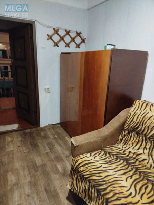 Оренда кімнати (підселення), <a class="location-link" href="/kiev/" title="Недвижимость Київ">Київ</a>, <a class="location-link" href="/kiev/dneprovskij/" title="Недвижимость Дніпровський район">Дніпровський р-н</a>, Дарницкий бульв., 11 (изображение 1)