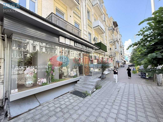 Оренда комерційної нерухомості, 86&nbsp;кв.м, под магазин, <a class="location-link" href="/kiev/" title="Недвижимость Київ">Київ</a>, <a class="location-link" href="/kiev/pecherskij/" title="Недвижимость Печерський район">Печерський р-н</a>, Саксаганського вул., 13/42 (изображение 1)