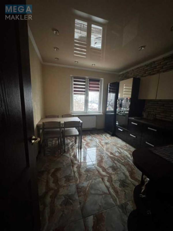 Оренда 3 кімнатної квартири, <a class="location-link" href="/kiev/" title="Недвижимость Київ">Київ</a>, <a class="location-link" href="/kiev/darnickij/" title="Недвижимость Дарницький район">Дарницький р-н</a>, Елизаветы Чавдар ул., 38 (изображение 1)