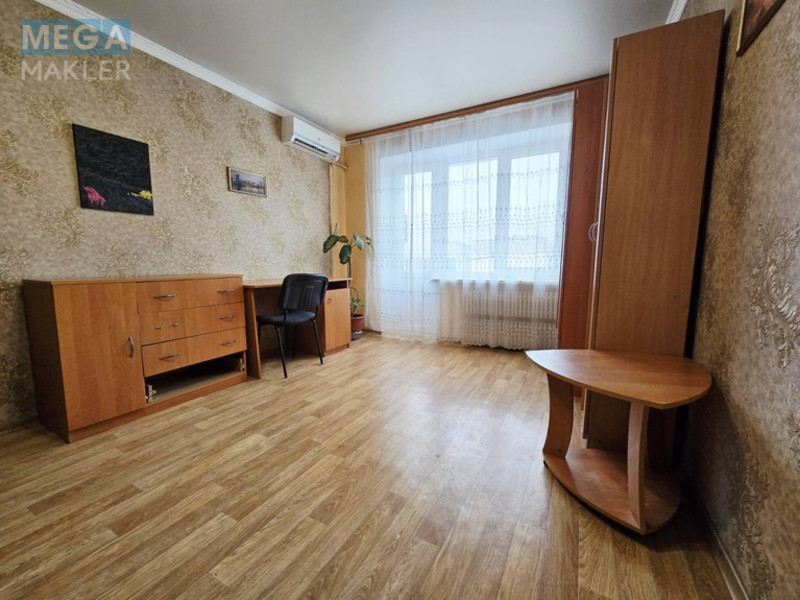 Продаж 1 кімнатної квартири (30/18/6), 9 пов. 9 пов. будинку, <a class="location-link" href="/dnepropetrovsk/" title="Недвижимость Дніпра">Дніпро</a>, <a class="location-link" href="/dnepropetrovsk/babushkinskij/" title="Недвижимость Бабушкінський район">Бабушкінський р-н</a>, Тополь-3 (изображение 1)