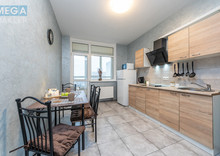 Продаж 1 кімнатної квартири (39,8/15,8/10,8), 11 пов. 25 пов. будинку