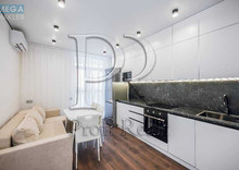 Продаж 1 кімнатної квартири (43/16/13), 21 пов. 25 пов. будинку