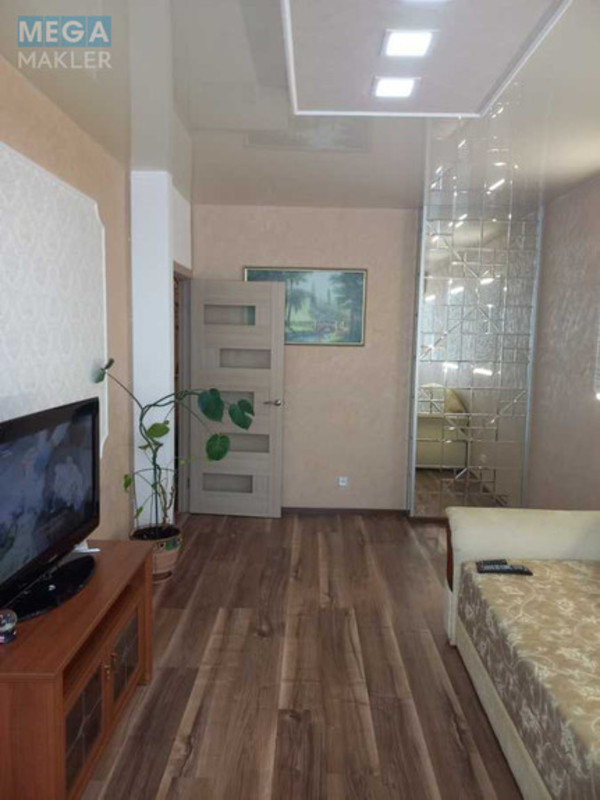 Оренда 1 кімнатної квартири, <a class="location-link" href="/kiev/" title="Недвижимость Київ">Київ</a>, <a class="location-link" href="/kiev/darnickij/" title="Недвижимость Дарницький район">Дарницький р-н</a>, Бориса Гмирі вул., 17 (изображение 1)