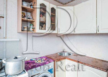 Продаж 2 кімнатної квартири (45/28/6), 3 пов. 9 пов. будинку