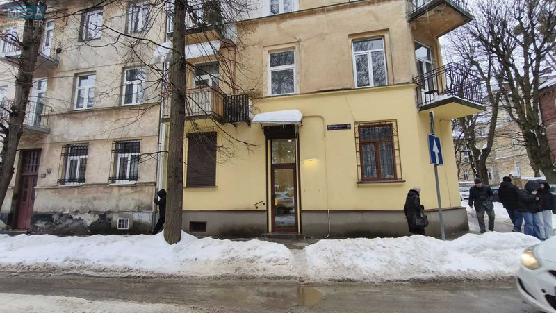 Оренда комерційної нерухомості, 53&nbsp;кв.м, <a class="location-link" href="/lviv/" title="Недвижимость Львів">Львів</a>, <a class="location-link" href="/lviv/lychakovskij/" title="Недвижимость Личаківський район">Личаківський р-н</a>, Некрасова , 5А (изображение 1)