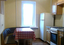 Продаж 1 кімнатної квартири (40/18/7,5), 7 пов. 10 пов. будинку