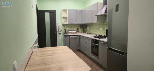 Продаж 2 кімнатної квартири (65,7/33/18,7), 6 пов. 9 пов. будинку, <a class="location-link" href="/petropavlovskaya-borshagovka/" title="Недвижимость Петропавлівська Борщагівка">Петропавлівська Борщагівка</a>, Садова, 1В (изображение 1)