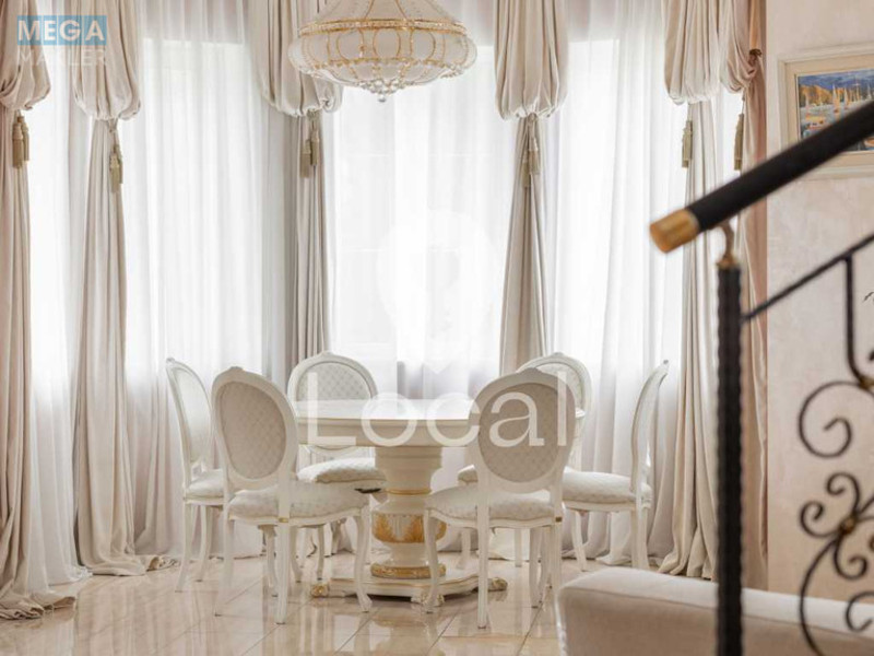 Продаж дома, 3&nbsp;поверху, 460&nbsp;кв.м, 8&nbsp;кімнат, ділянка 15&nbsp;соток, <a class="location-link" href="/podgorcy-selo/" title="Недвижимость Підгірці">Підгірці</a>, Боровкова (изображение 1)