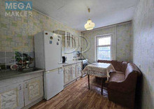 Продаж 1 кімнатної квартири (40/18/9), 4 пов. 9 пов. будинку