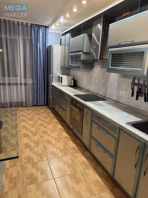 Продаж 3 кімнатної квартири (92/45/14), 3 пов. 16 пов. будинку, <a class="location-link" href="/kiev/" title="Недвижимость Київ">Київ</a>, <a class="location-link" href="/kiev/goloseevskij/" title="Недвижимость Голосіївський район">Голосіївський р-н</a>, Науки просп., 54б (изображение 1)