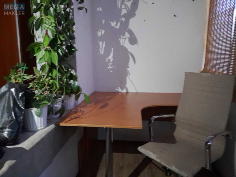 Оренда 2 кімнатної квартири, <a class="location-link" href="/kiev/" title="Недвижимость Київ">Київ</a>, <a class="location-link" href="/kiev/svyatoshinskij/" title="Недвижимость Святошинський район">Святошинський р-н</a>, Уборевича Командарма вул. (изображение 1)