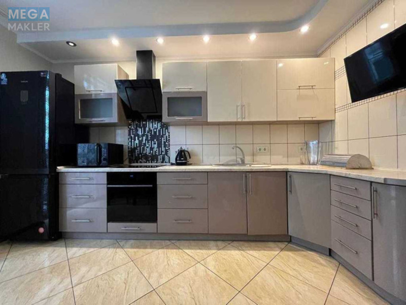 Оренда 1 кімнатної квартири, <a class="location-link" href="/kiev/" title="Недвижимость Київ">Київ</a>, <a class="location-link" href="/kiev/dneprovskij/" title="Недвижимость Дніпровський район">Дніпровський р-н</a>, Воскресенська вул., 16б (изображение 1)