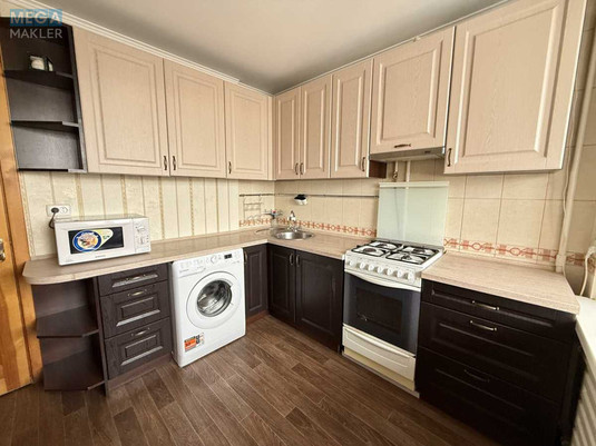 Продаж 1 кімнатної квартири (34/16/8), 9 пов. 16 пов. будинку, <a class="location-link" href="/kiev/" title="Недвижимость Київ">Київ</a>, <a class="location-link" href="/kiev/desnyanskij/" title="Недвижимость Деснянський район">Деснянський р-н</a>, Шолом-Алейхема вул., 8 (изображение 1)