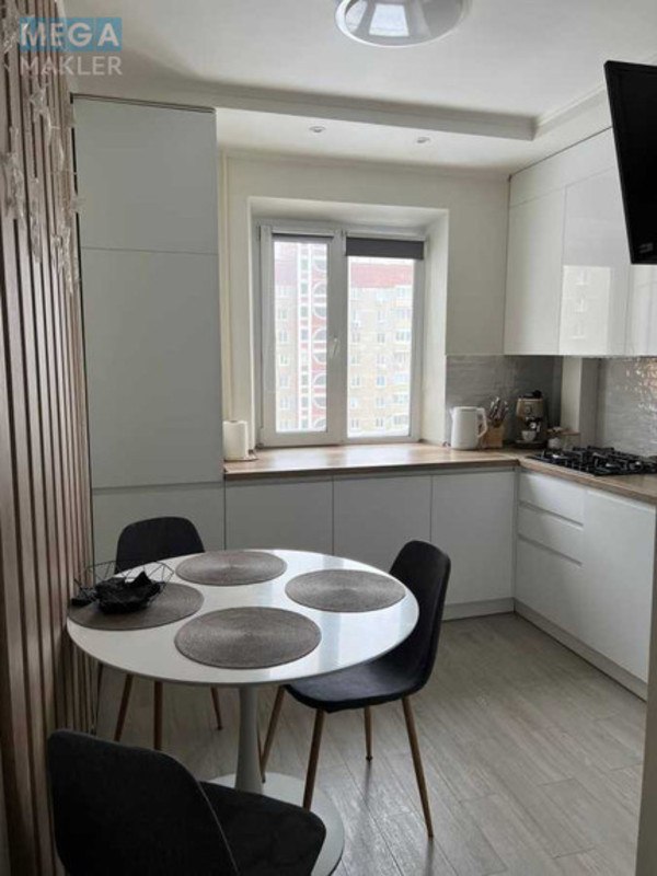 Продаж 2 кімнатної квартири (50/30/8), 9 пов. 10 пов. будинку, <a class="location-link" href="/kiev/" title="Недвижимость Київ">Київ</a>, <a class="location-link" href="/kiev/desnyanskij/" title="Недвижимость Деснянський район">Деснянський р-н</a>, Оноре де Бальзака вул., 92 (изображение 1)