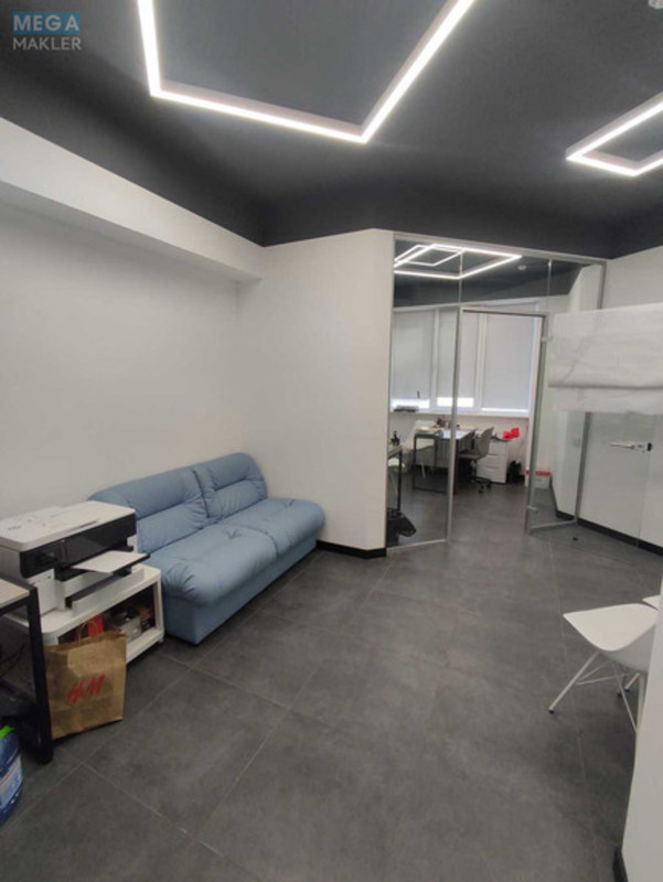 Оренда комерційної нерухомості, 23&nbsp;кв.м, под офис, <a class="location-link" href="/kiev/" title="Недвижимость Київ">Київ</a>, <a class="location-link" href="/kiev/dneprovskij/" title="Недвижимость Дніпровський район">Дніпровський р-н</a>, Евгения Сверстюка ул., 11ж (изображение 1)