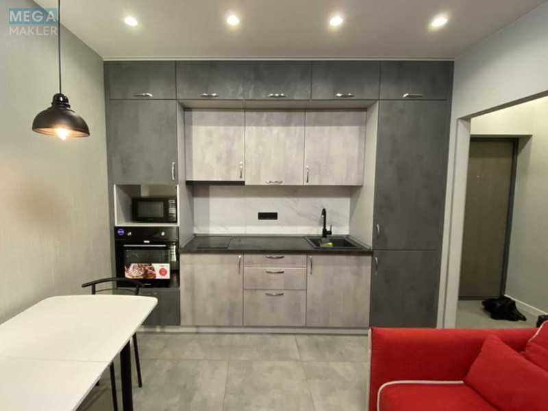 Продаж 1 кімнатної квартири (37,4/12/14,5), 8 пов. 16 пов. будинку, <a class="location-link" href="/kiev/" title="Недвижимость Київ">Київ</a>, <a class="location-link" href="/kiev/shevchenkovskij/" title="Недвижимость Шевченківський район">Шевченківський р-н</a>, Салютная ул., 2 (изображение 1)