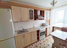 Продаж 3 кімнатної квартири (70/40/10), 4 пов. 9 пов. будинку