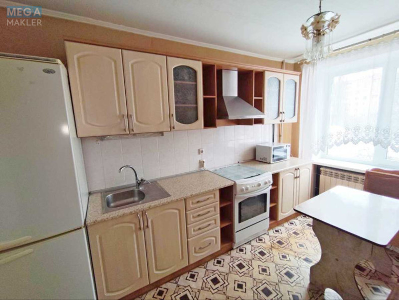 Продаж 3 кімнатної квартири (70/40/10), 4 пов. 9 пов. будинку, <a class="location-link" href="/kiev/" title="Недвижимость Київ">Київ</a>, <a class="location-link" href="/kiev/solomenskij/" title="Недвижимость Солом'янський район">Солом'янський р-н</a>, Сімї Ідзиковських вул., 25 (изображение 1)