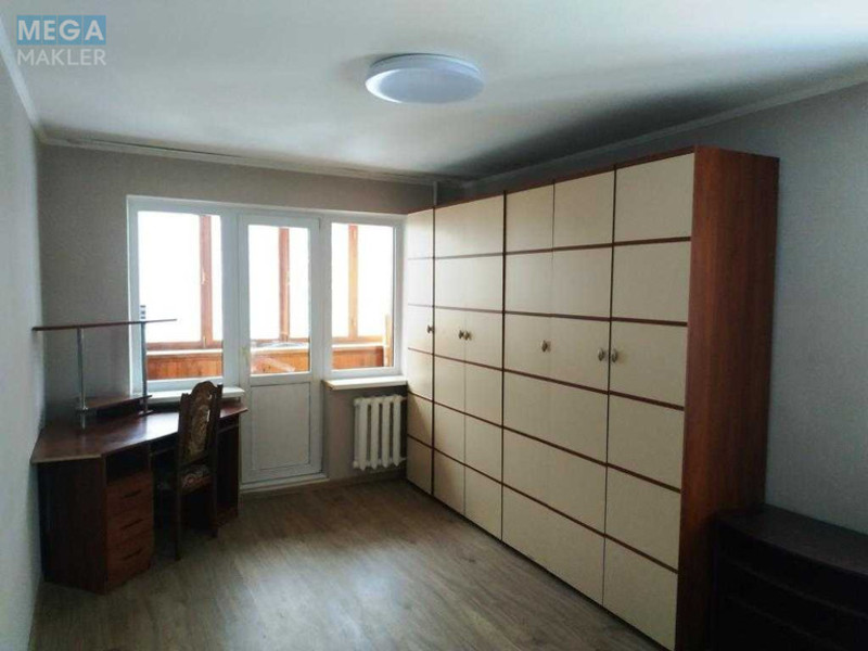 Оренда 2 кімнатної квартири, <a class="location-link" href="/kiev/" title="Недвижимость Київ">Київ</a>, <a class="location-link" href="/kiev/svyatoshinskij/" title="Недвижимость Святошинський район">Святошинський р-н</a>, Академіка Туполєва вул., 17в (изображение 1)