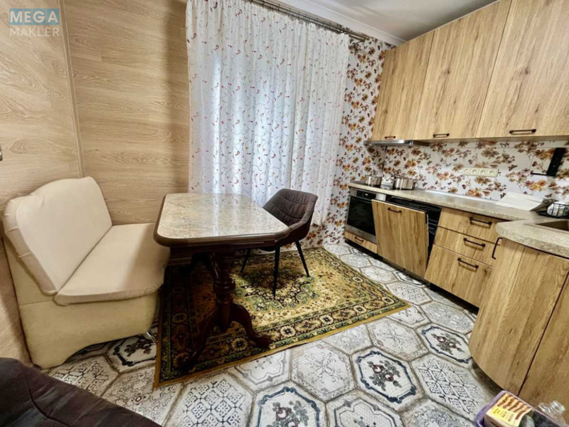 Оренда 2 кімнатної квартири, <a class="location-link" href="/kiev/" title="Недвижимость Київ">Київ</a>, <a class="location-link" href="/kiev/darnickij/" title="Недвижимость Дарницький район">Дарницький р-н</a>, Харківське шосе, 158 (изображение 1)