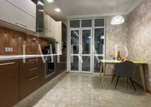 Продаж 3 кімнатної квартири (101,7/61,1/12,5), 18 пов. 20 пов. будинку