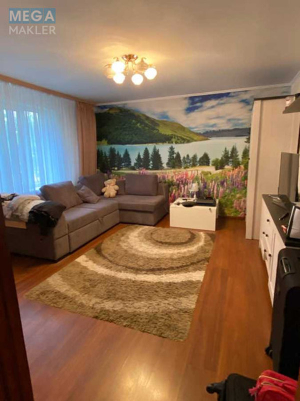 Оренда 3 кімнатної квартири, <a class="location-link" href="/kiev/" title="Недвижимость Київ">Київ</a>, <a class="location-link" href="/kiev/darnickij/" title="Недвижимость Дарницький район">Дарницький р-н</a>, Ревуцького вул., 8 (изображение 1)