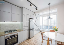 Продаж 2 кімнатної квартири (56/29/13), 7 пов. 9 пов. будинку