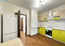 Продаж 1 кімнатної квартири (43/18/9,5), 12 пов. 25 пов. будинку