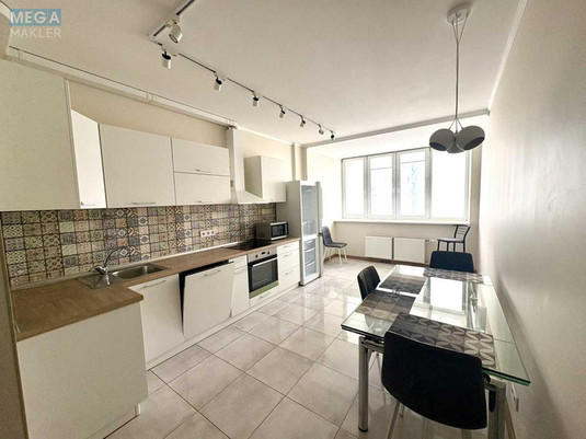 Оренда 2 кімнатної квартири, <a class="location-link" href="/kiev/" title="Недвижимость Київ">Київ</a>, <a class="location-link" href="/kiev/obolonskij/" title="Недвижимость Оболонський район">Оболонський р-н</a>, Оболонський просп., 1 (изображение 1)