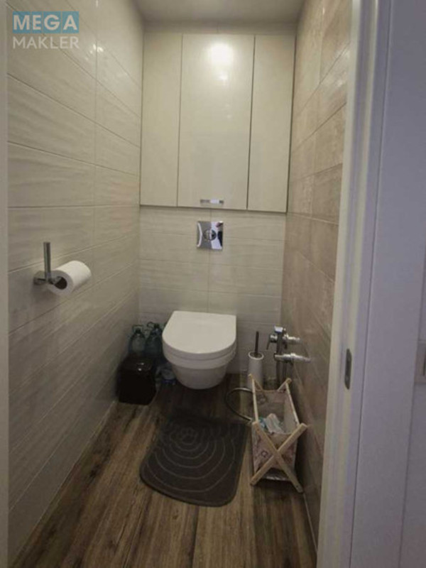 Оренда 2 кімнатної квартири, <a class="location-link" href="/kiev/" title="Недвижимость Київ">Київ</a>, <a class="location-link" href="/kiev/pecherskij/" title="Недвижимость Печерський район">Печерський р-н</a>, Евгения Коновальца ул., 35 (изображение 1)