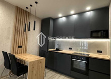 Продаж 1 кімнатної квартири (40/?/18), 16 пов. 33 пов. будинку