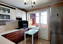 Продаж 3 кімнатної квартири (70/44/8), 13 пов. 16 пов. будинку