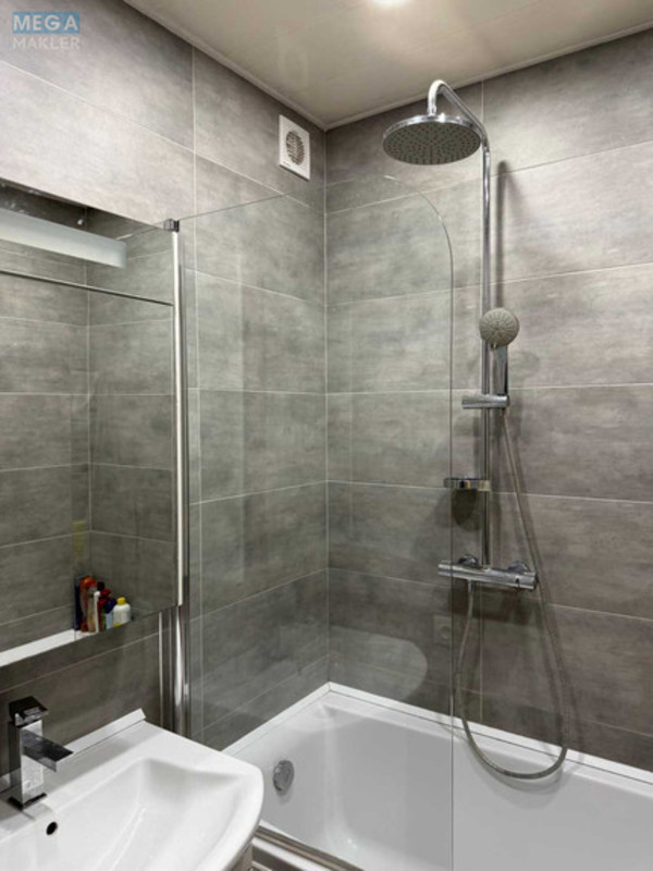 Продаж 3 кімнатної квартири (67/?/14), 9 пов. 9 пов. будинку, <a class="location-link" href="/dnepropetrovsk/" title="Недвижимость Дніпра">Дніпро</a>, пр Героев, 21 (изображение 1)