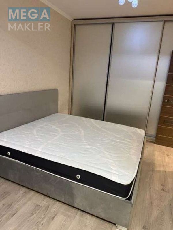 Оренда 2 кімнатної квартири, <a class="location-link" href="/kiev/" title="Недвижимость Київ">Київ</a>, <a class="location-link" href="/kiev/dneprovskij/" title="Недвижимость Дніпровський район">Дніпровський р-н</a>, вул. Регенераторна 4к1, ЖК Комфорт Таун ( <img src="https://megamakler.com.ua/metro/ff0000.gif" alt="" class="metro" /> м. Левобережная, 20 хв. ) (изображение 1)